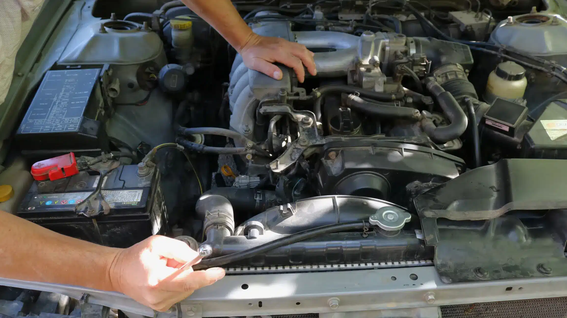 Defekter Motor mit Motorschaden